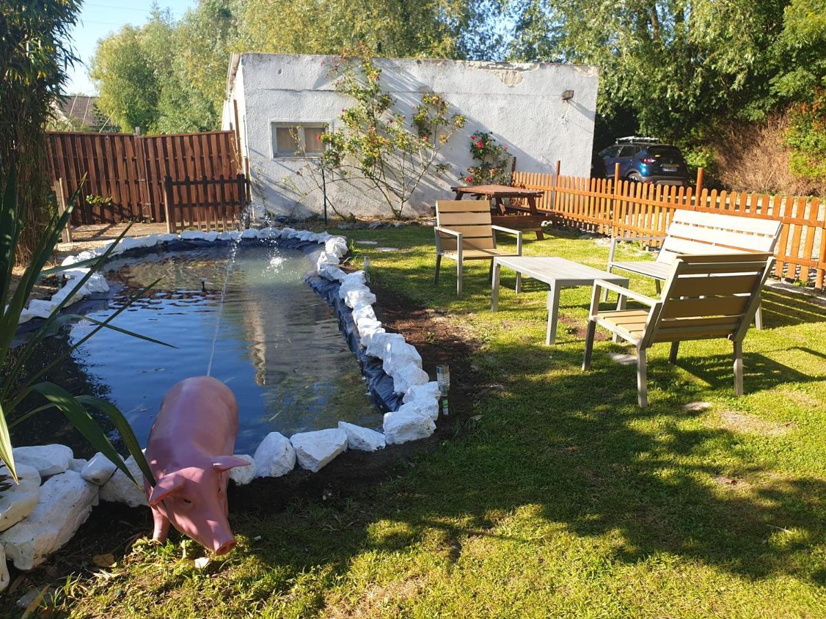 Bed and Breakfast Les Garennes Favières Exterior foto